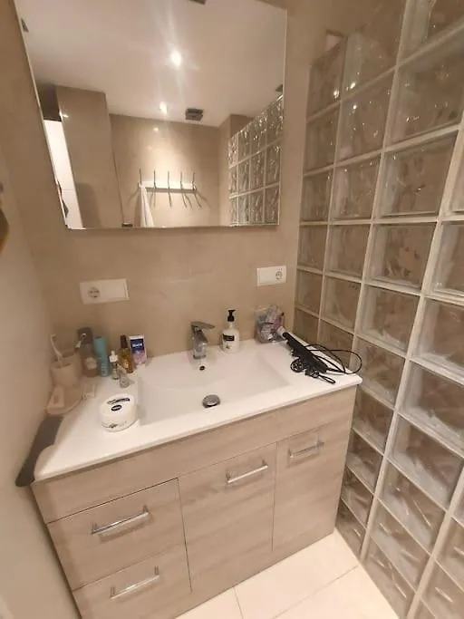 2 Bedroom Flat In Golden Mile For 2 To 4 People Marbella